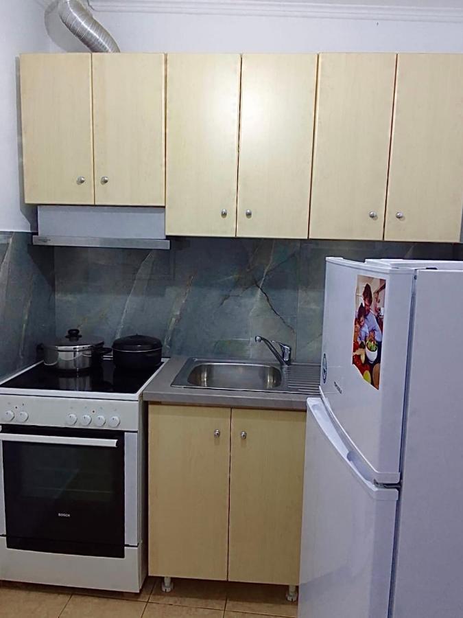 Vila Gusti Guest House Борш Екстериор снимка