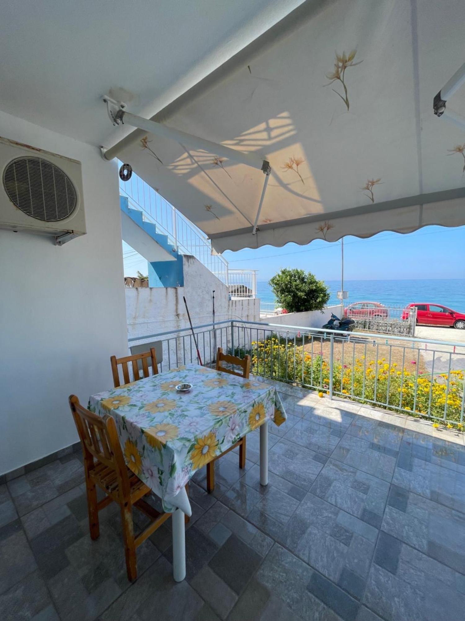 Vila Gusti Guest House Борш Екстериор снимка