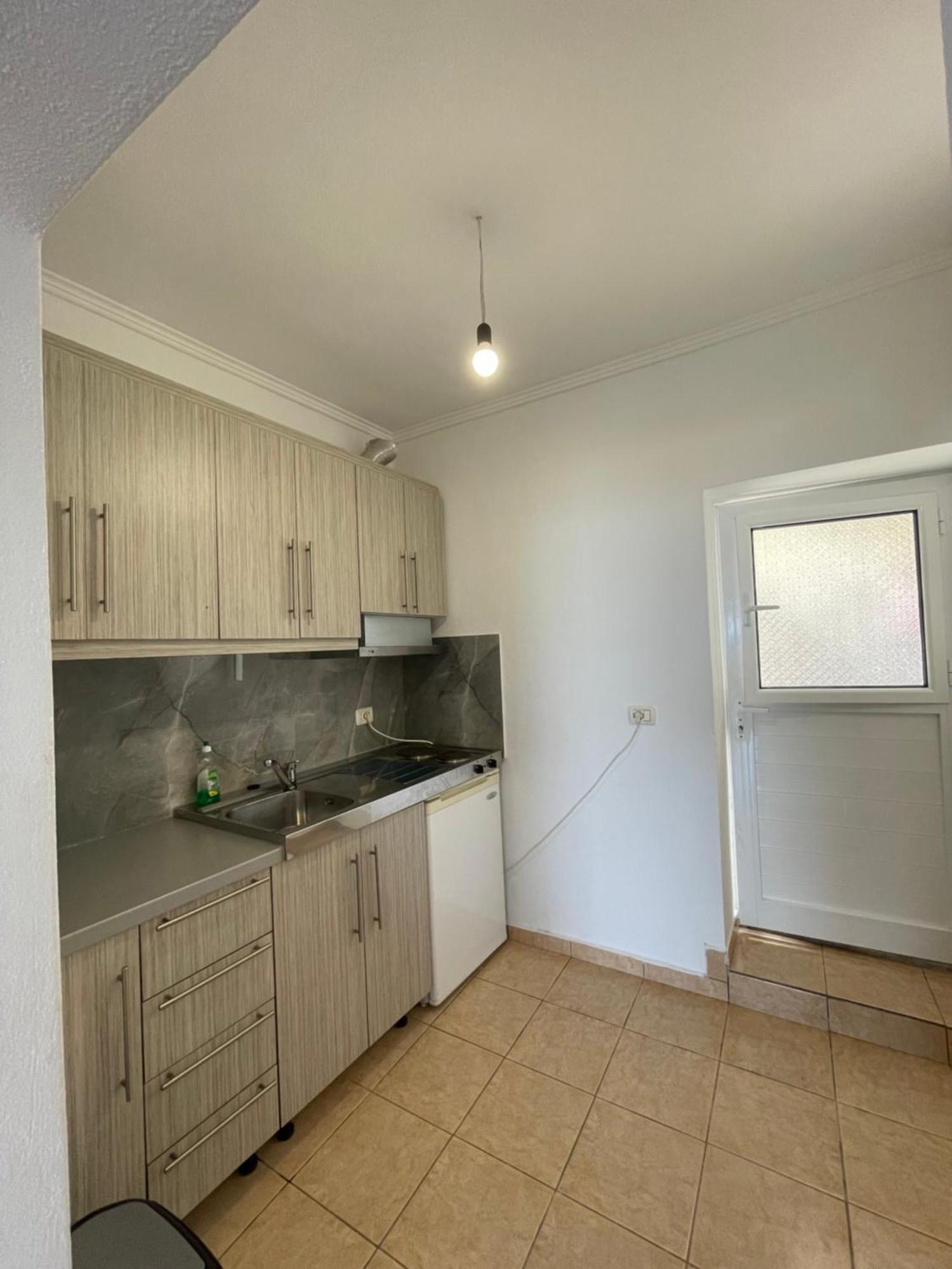 Vila Gusti Guest House Борш Екстериор снимка
