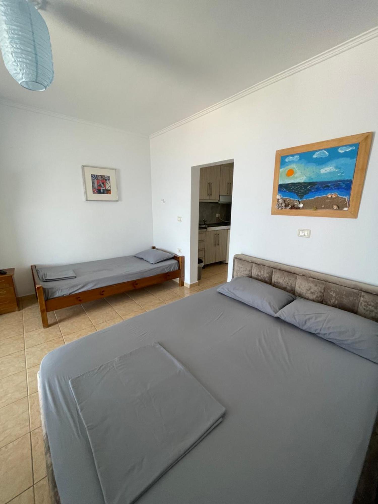 Vila Gusti Guest House Борш Екстериор снимка